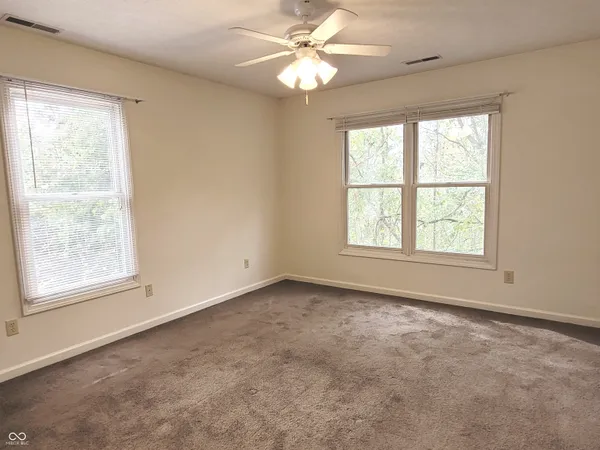 $950 | 250 Locust Lane, Nashville, IN 47448