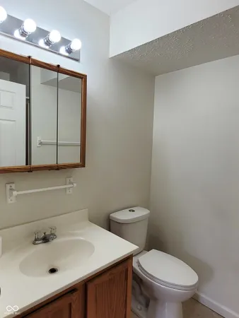 $950 | 250 Locust Lane, Nashville, IN 47448