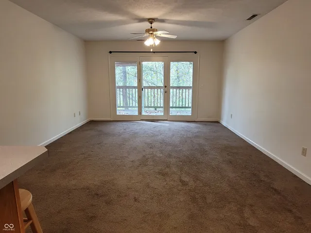 $950 | 250 Locust Lane, Nashville, IN 47448