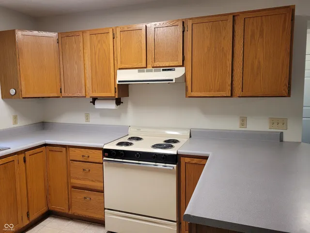 $950 | 250 Locust Lane, Nashville, IN 47448