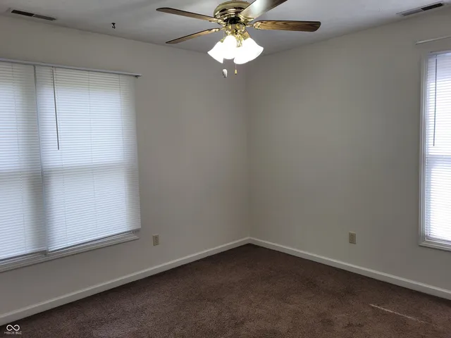 $950 | 250 Locust Lane, Nashville, IN 47448