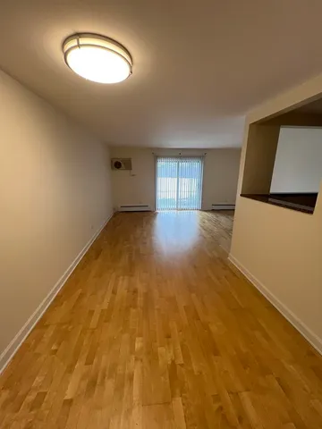 $2,200 | 2426 North Kennicott Drive, Unit 1B, Arlington Heights, IL 60004