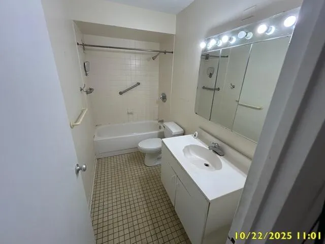 $572,000 | 77 Pond Avenue, Unit 1103, Brookline, MA 02445