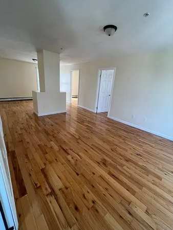 $1,300 | 61 Tecumseh Street, Unit 3, Fall River, MA 02721