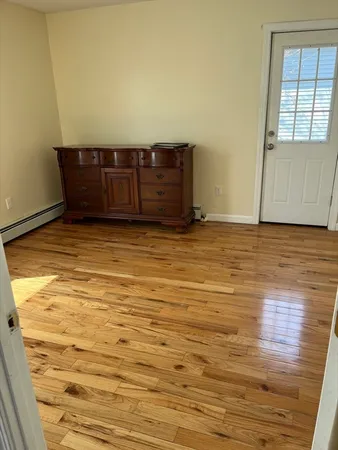 $1,300 | 61 Tecumseh Street, Unit 3, Fall River, MA 02721