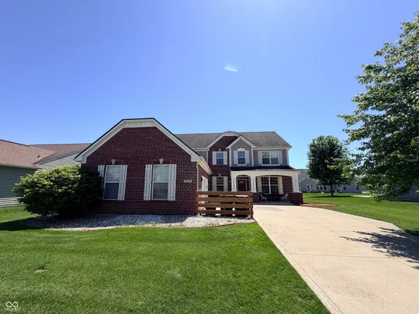 $399,900 | 1215 Siena Drive, Greenwood, IN 46143