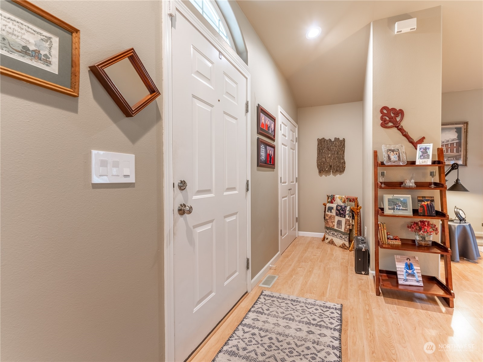 1145 Pitcher Canyon Road Wenatchee, WA 98801 - Photo 9 of 40 Gallery Image 9