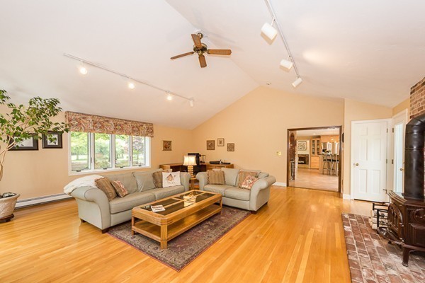 32 Willowdale Road Topsfield, MA 01983 - Photo 14 of 30 Gallery Image 14