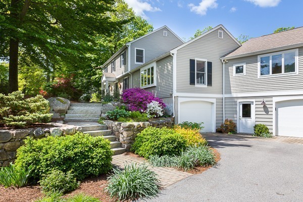32 Willowdale Road Topsfield, MA 01983 - Photo 2 of 30 Gallery Image 2