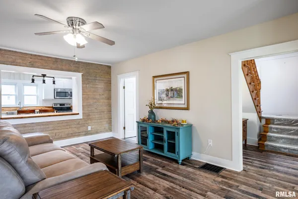 $274,900 | 6873 Old Highway 13, Carbondale, IL 62901
