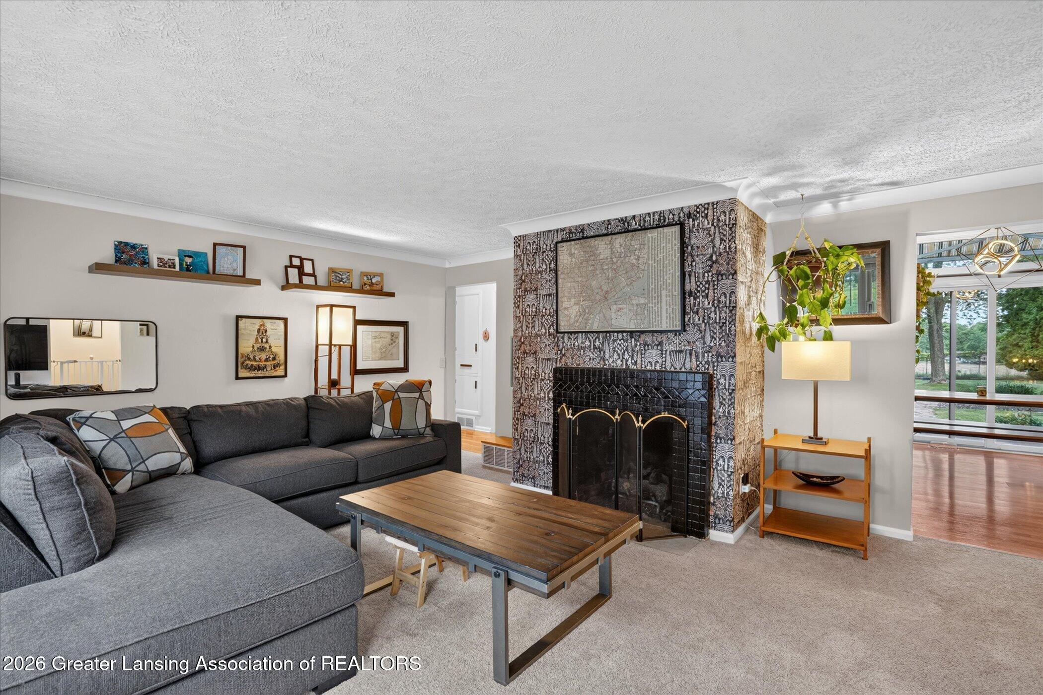 928 Robins Road Lansing, MI 48917 - Photo 6 of 51