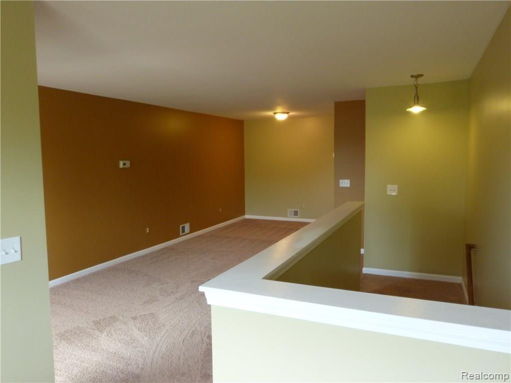 2583 Columbia Road Berkley, MI 48072 - Photo 3 of 16 Living Room and dining area.