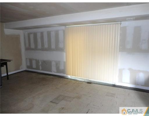 19 Parsons Road East Brunswick, NJ 08816 - Photo 9 of 12 Gallery Image 9