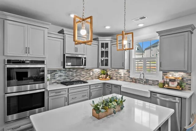 $434,900 | 636 Sunwater Drive, Duncan, SC 29334