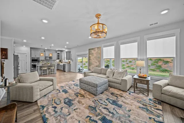 $434,900 | 636 Sunwater Drive, Duncan, SC 29334