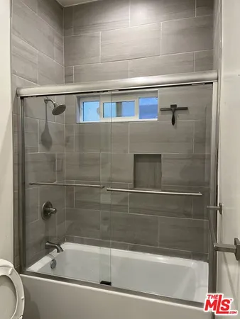 $3,231 | 3955 South Budlong Avenue, Unit 3955, Los Angeles, CA 90037