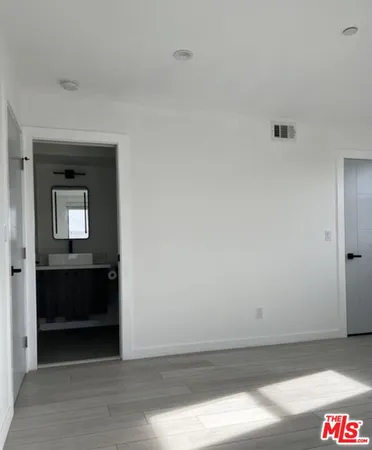 $3,231 | 3955 South Budlong Avenue, Unit 3955, Los Angeles, CA 90037
