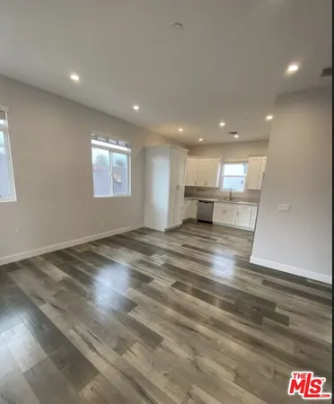 $3,231 | 3955 South Budlong Avenue, Unit 3955, Los Angeles, CA 90037