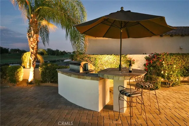 a view of outdoor space