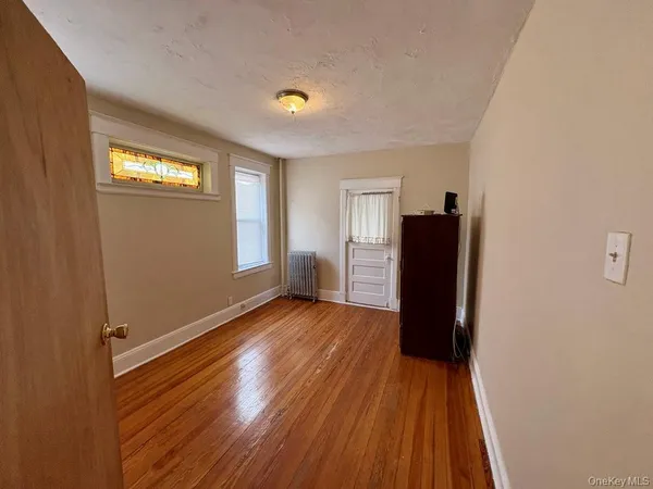 $3,200 | 106 McLean Avenue, Yonkers, NY 10705