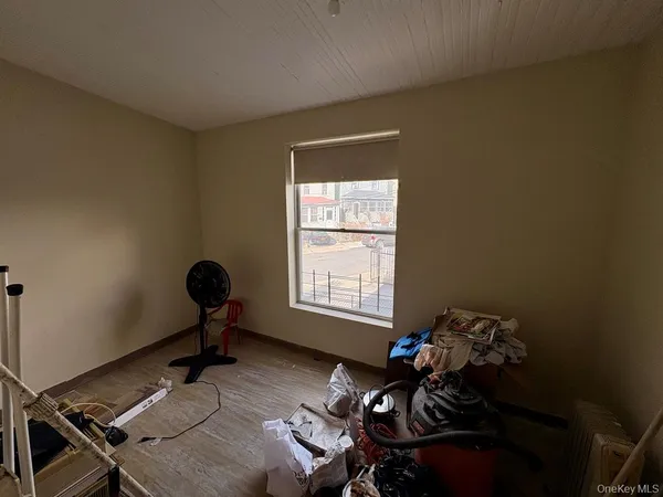 $3,200 | 106 McLean Avenue, Yonkers, NY 10705