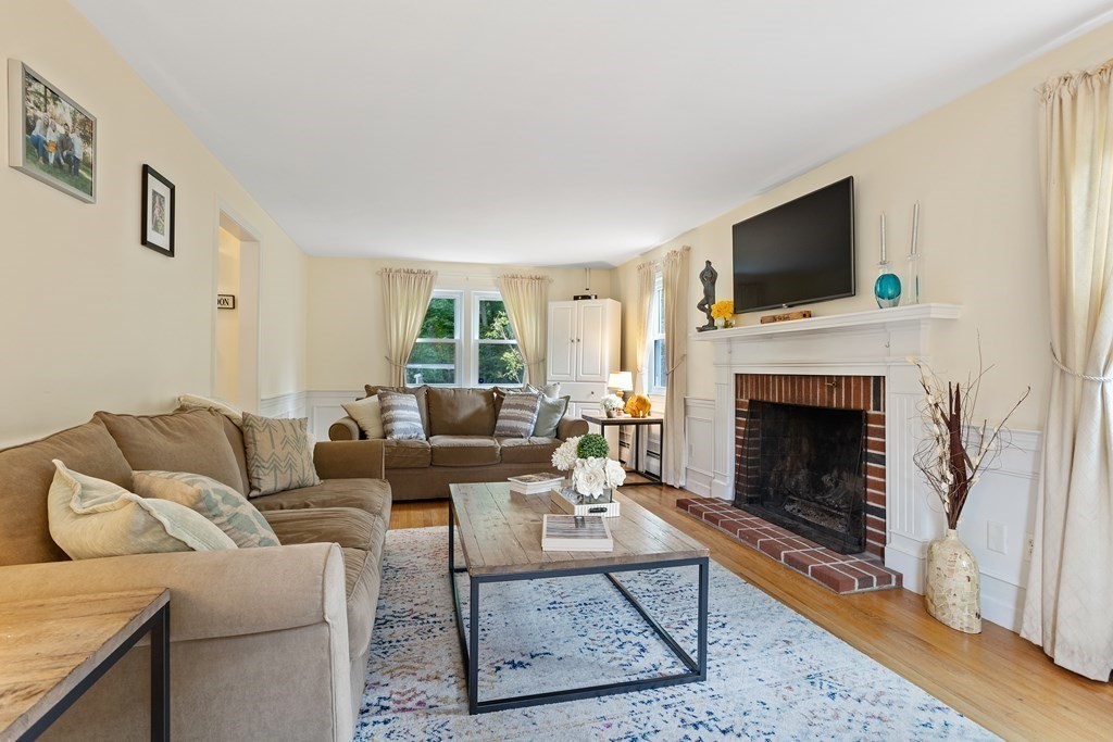 25 Mitchell Road Stow, MA 01775 - Photo 8 of 36