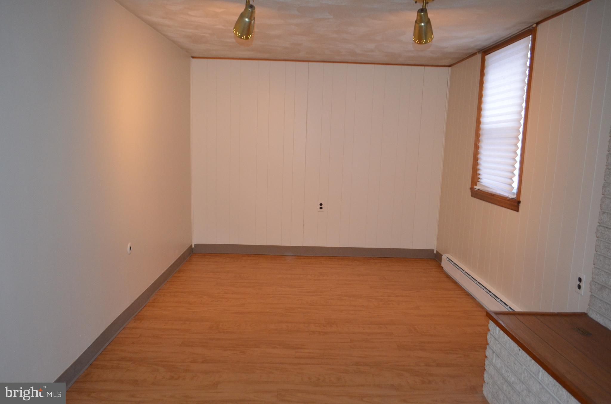 437 Springlake Road Harrisburg, PA 17112 - Photo 14 of 18 Gallery Image 14
