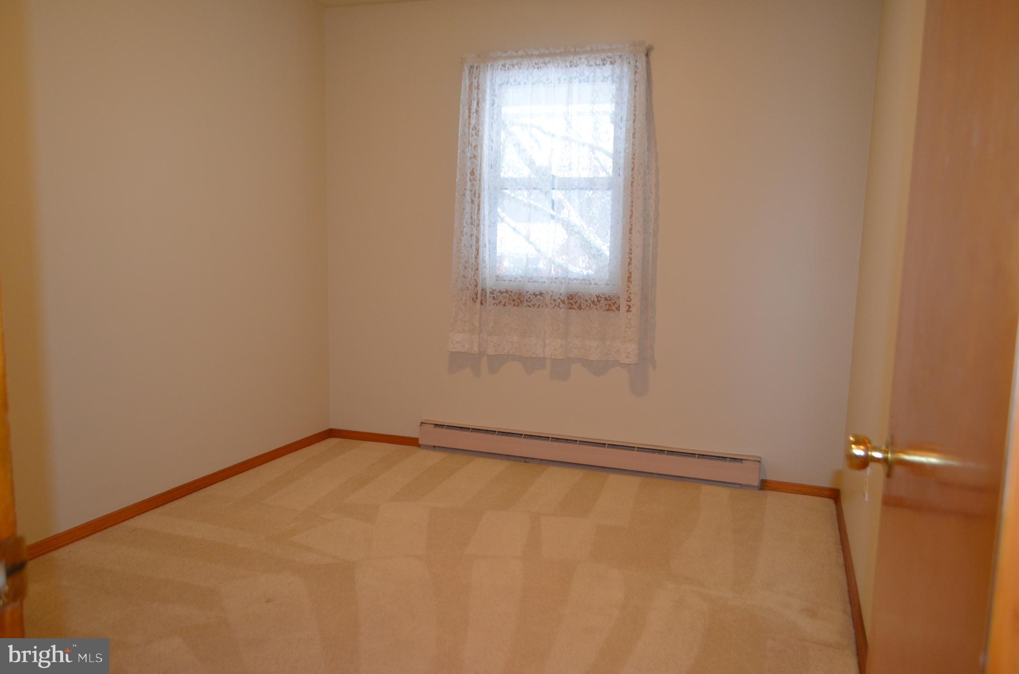 437 Springlake Road Harrisburg, PA 17112 - Photo 10 of 18 Gallery Image 10