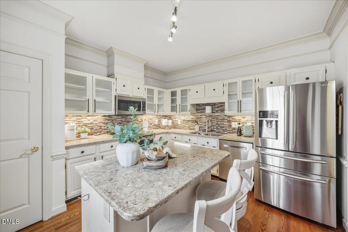 538 Weathergreen Drive Raleigh, NC 27615 - Photo 8 of 48 Kitchen
