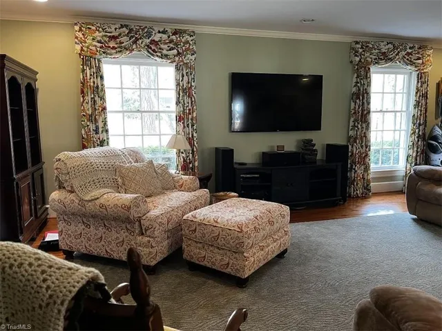 $595,800 | 403 Weaver Drive, Lexington, NC 27292