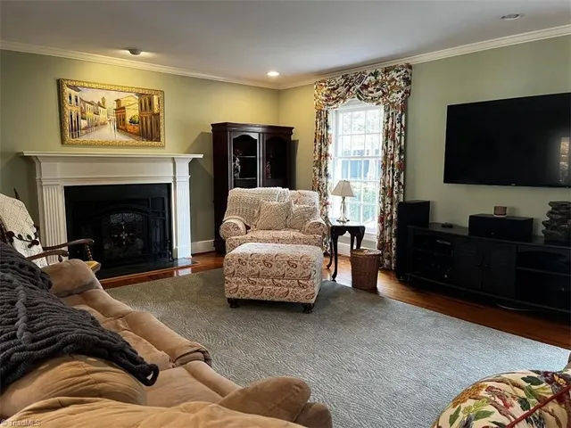 $595,800 | 403 Weaver Drive, Lexington, NC 27292