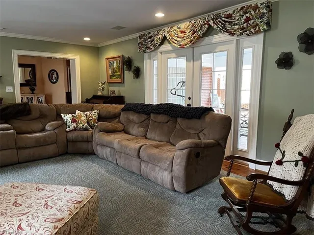 $595,800 | 403 Weaver Drive, Lexington, NC 27292