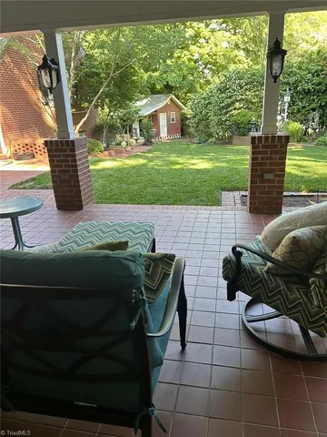 $595,800 | 403 Weaver Drive, Lexington, NC 27292