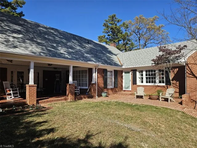 $595,800 | 403 Weaver Drive, Lexington, NC 27292