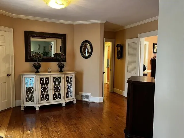 $595,800 | 403 Weaver Drive, Lexington, NC 27292