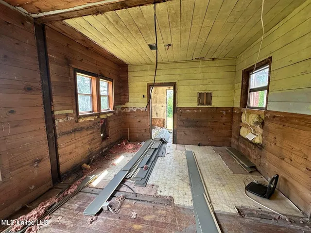 $70,000 | 4393 County Road 470, Meridian, MS 39301