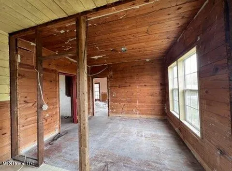 $70,000 | 4393 County Road 470, Meridian, MS 39301