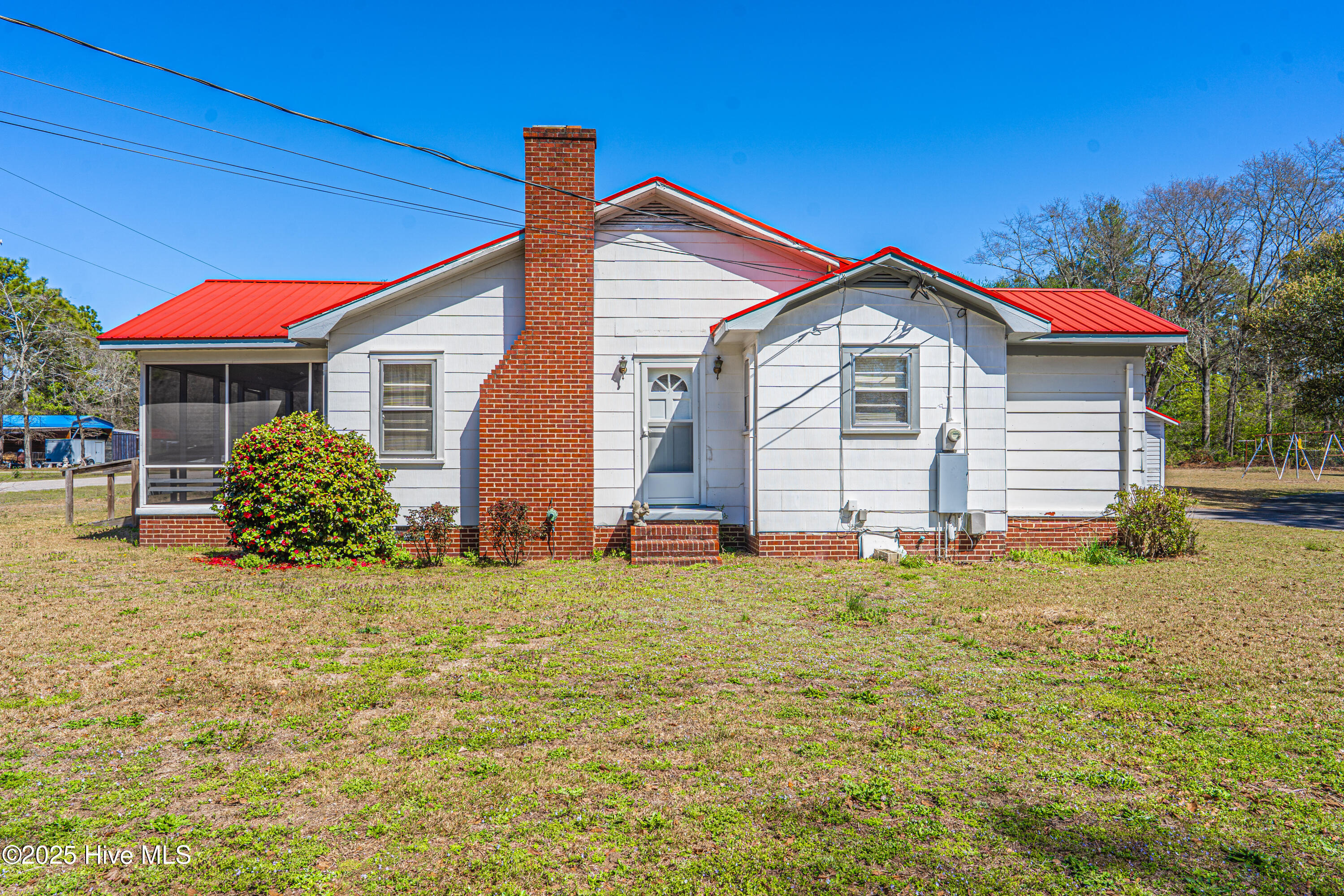 152 Gibbons Street Hamlet, NC 28345 - Photo 2 of 69 DSC04344