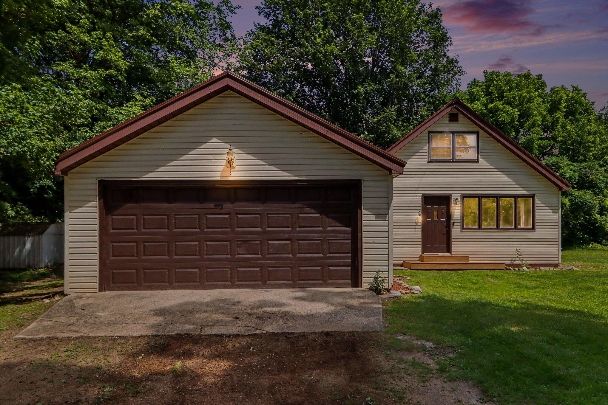 17626 South Fisher Lake Road Three Rivers, MI 49093 - Photo 18 of 18 001_file_8204