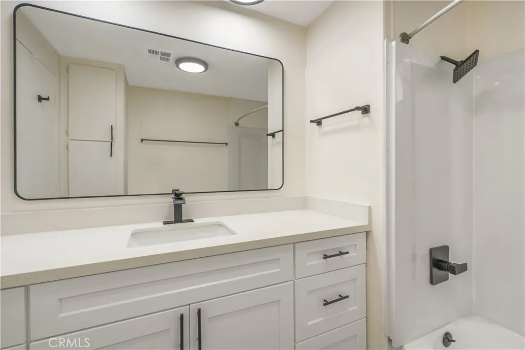 5580 Moreno Street, Unit 87 Montclair, CA 91763 - Photo 9 of 19