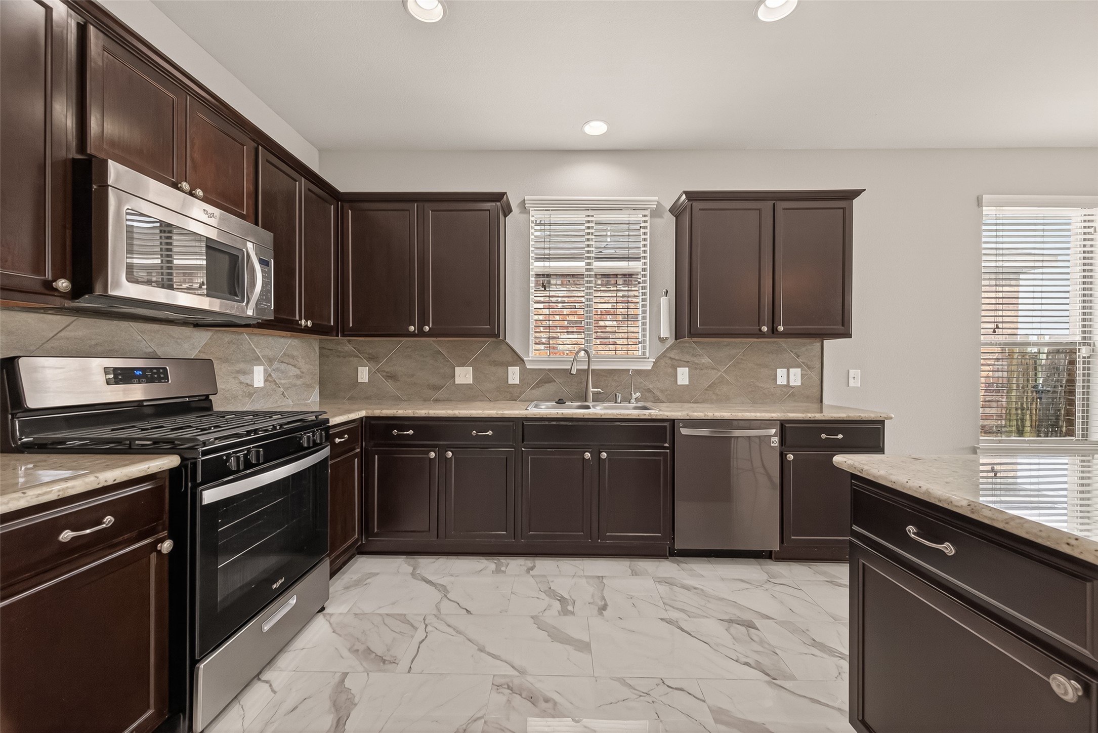 8110 Running Brook Lane Rosenberg, TX 77469 - Photo 18 of 30