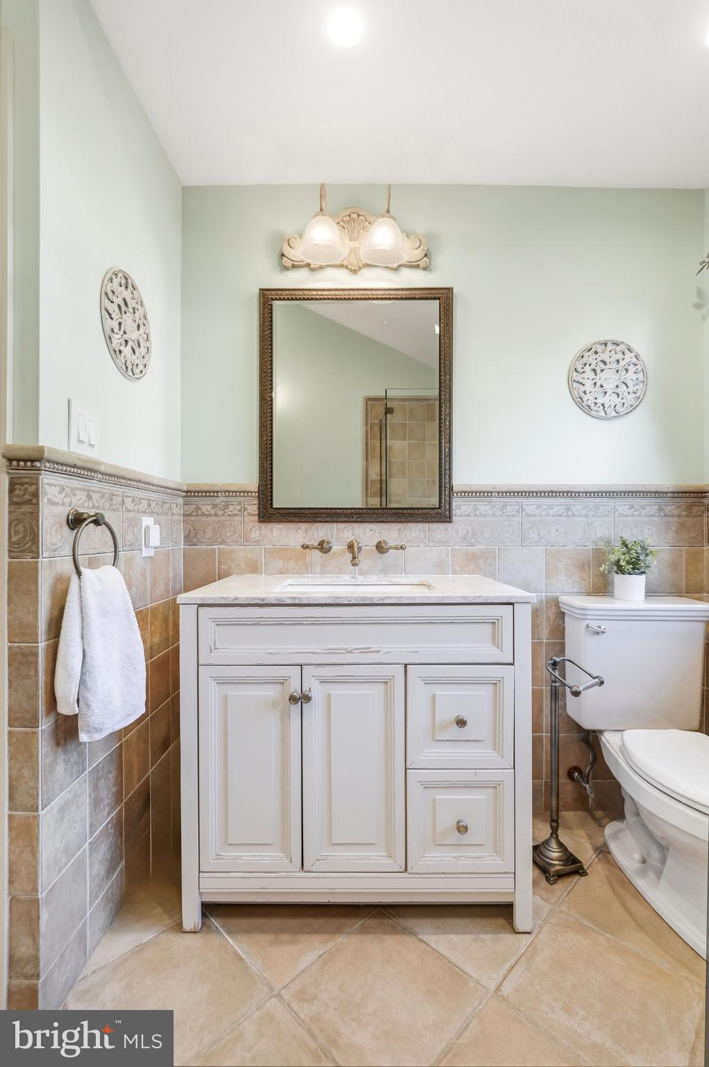 217 Red Stone Ridge Cherry Hill, NJ 08034 - Photo 32 of 44 a bathroom with a sink and a mirror