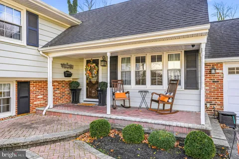 an outdoor view of the building