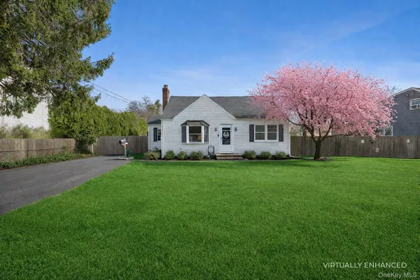 $675,000 | 42 Smith Street, Greenlawn, NY 11740