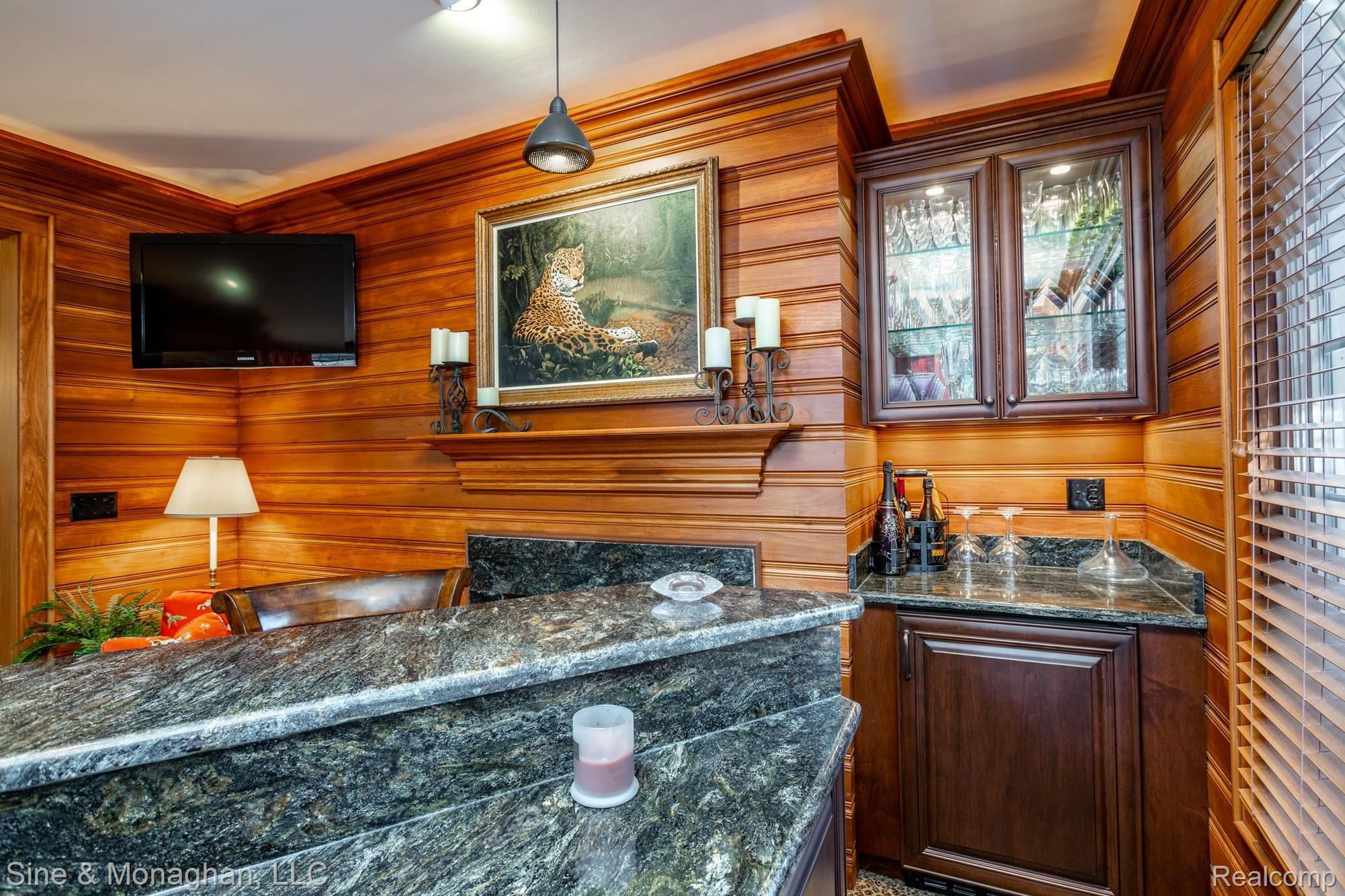 319 Touraine Road Grosse Pointe, MI 48236 - Photo 23 of 59 319 Touraine S025.jpg
