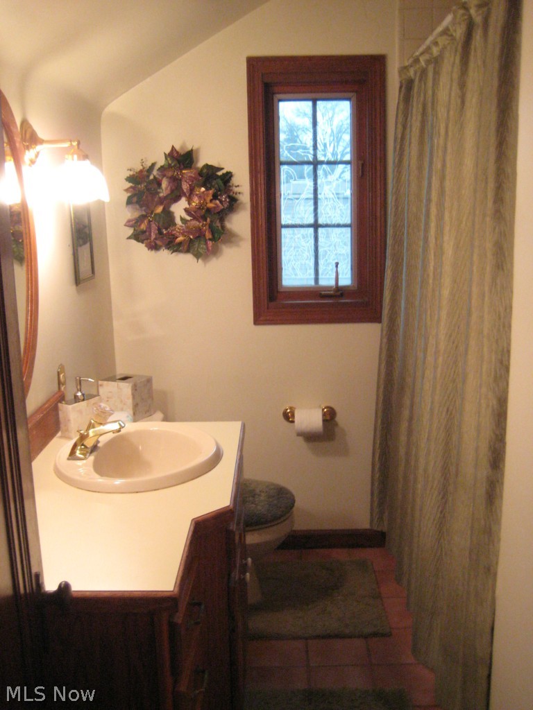 8526 West Moreland Road Cleveland, OH 44129 - Photo 16 of 24 Gallery Image 16