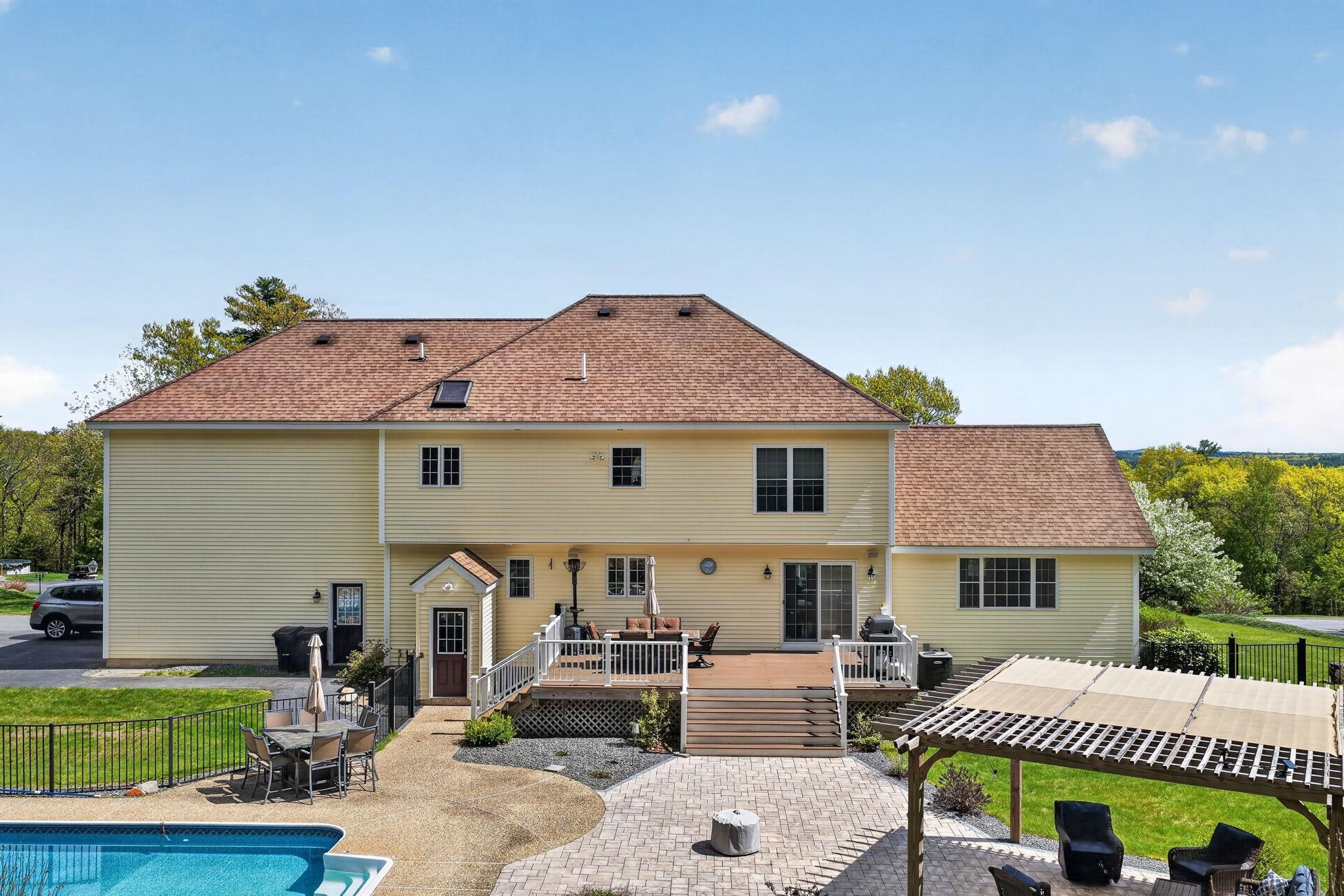 5 Cobblestone Road Pelham, NH 03076 - Photo 53 of 60