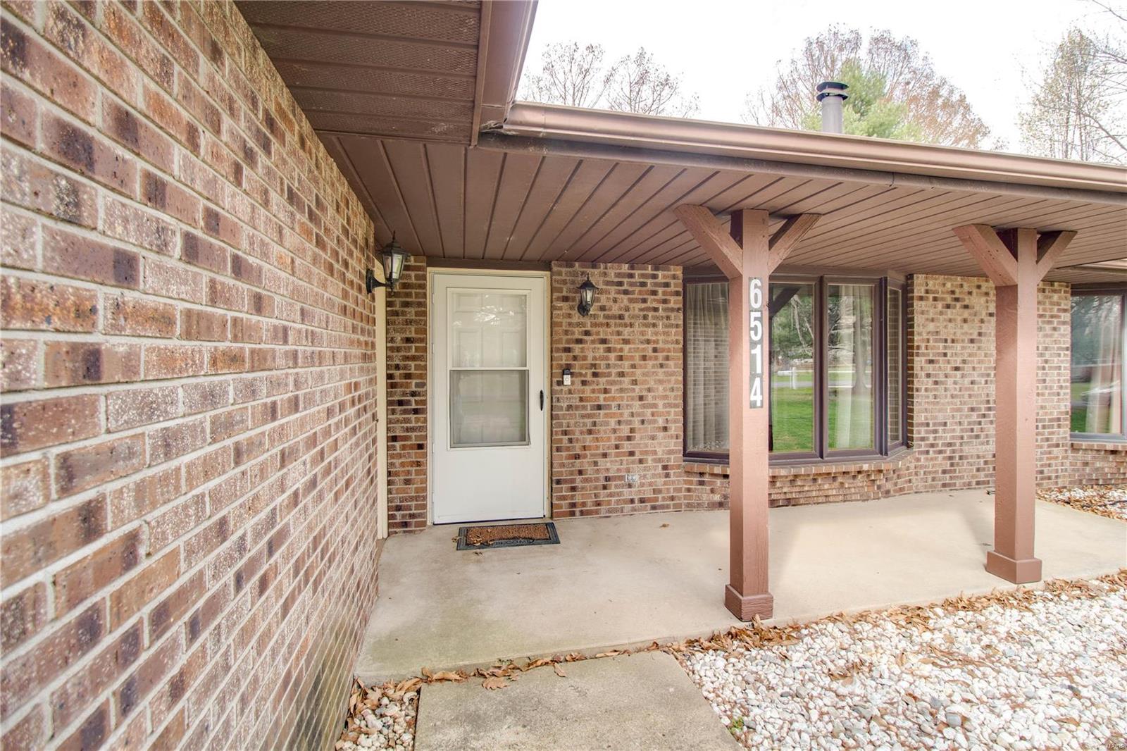6514 Wenzel Road Alton, IL 62002 - Photo 5 of 38