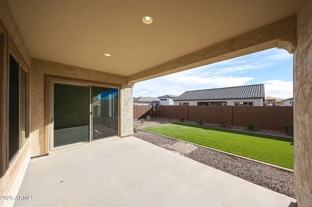 $2,500 | 24913 North 170th Drive, Surprise, AZ 85387