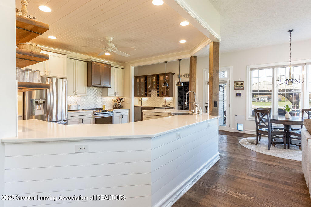 3811 Meridian Road Okemos, MI 48864 - Photo 9 of 122 Final-13